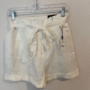 Express Women's White High Waist Paper Bag Belted Dress Shorts NWT